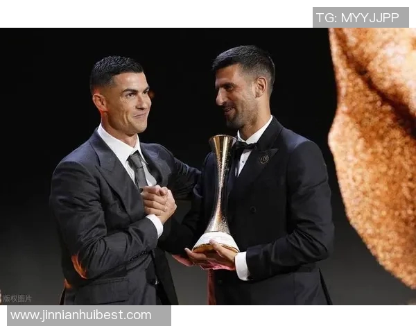 C罗热爱环足奖典礼渴望更多奖杯与千球里程碑